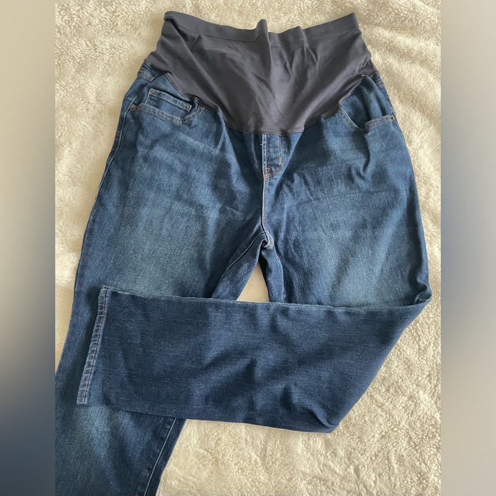 Old Navy maternity jeans.